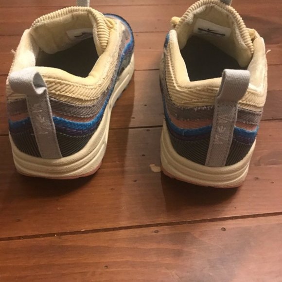 Nike Canvas sneakers main image 5